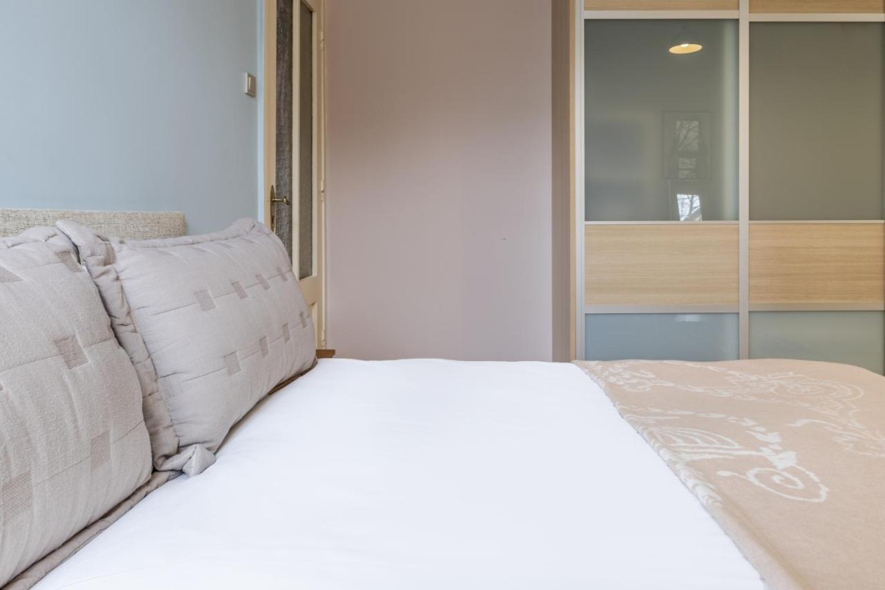 Flat With Balcony And Bosphorus View In Beyoglu Apartment Istanbul Exterior photo